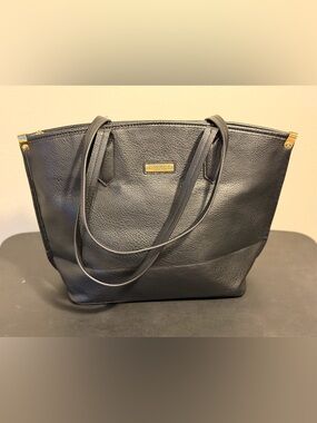London Fog Black Pebbled Leather Tote with Gold Logo Plaque